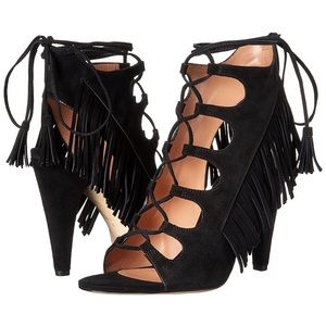 Sexy strappy heels. Perfect date night shoe